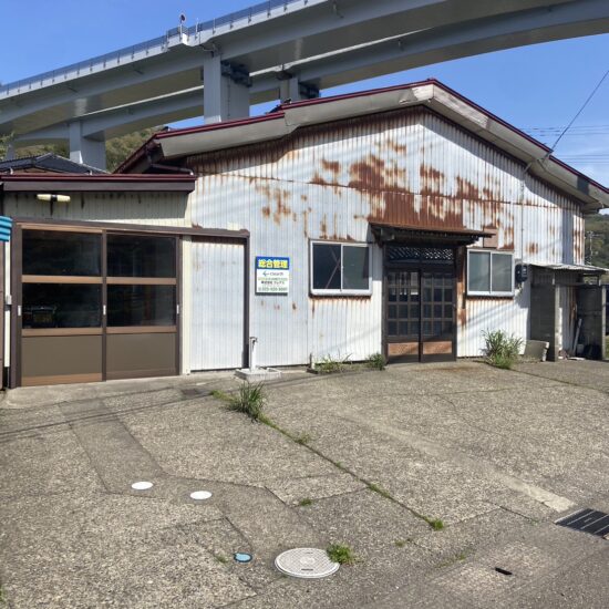 名立区名立 貸倉庫